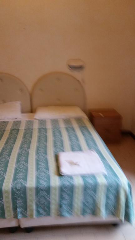 Albergo Margherita เคียนเชียโนแตร์เม ภายนอก รูปภาพ