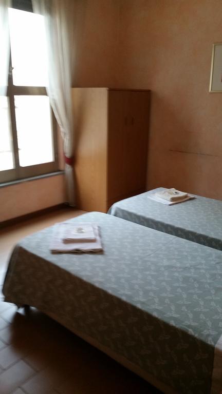 Albergo Margherita เคียนเชียโนแตร์เม ภายนอก รูปภาพ