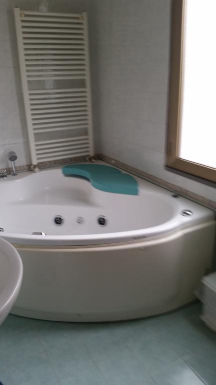 Albergo Margherita เคียนเชียโนแตร์เม ภายนอก รูปภาพ